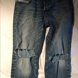 A&F Classic Taper Light Wash 32x30